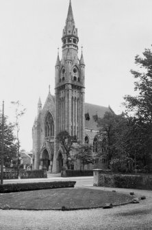 General view of Queens Cross Church of Scotland, Aberdeen.