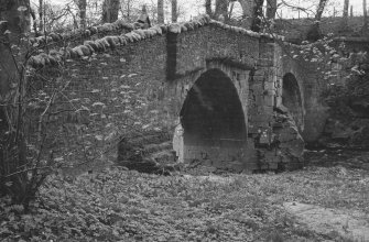 General view of Old Bridge of Dean.