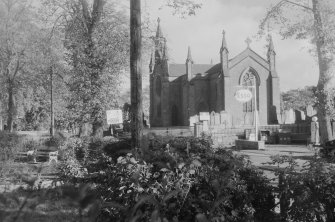 General view of Inchture Parish Church.
