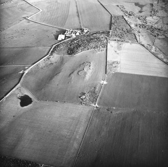 Oblique aerial centred on the enclosure, taken from the N.