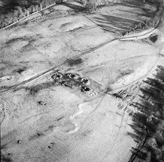 Oblique aerial view centred on the remains of the anti-aircraft battery, taken from the SW.