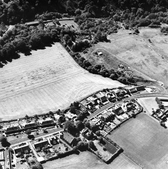 Roslin, oblique aerial view, taken from the NNE, centred on the cropmarks of a fort.