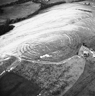 Corsehope Rings, Mid Hill, oblique aerial view, taken from the S, centred on the fort.