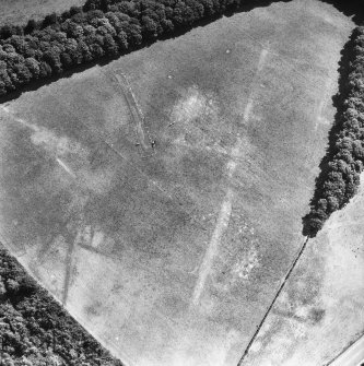 Elginhaugh, Roman fort, annexe and road: air photograph.