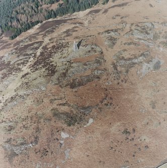 Aerial view of the Giant's Dike fort and Neilson's Monument, taken from the ENE.
