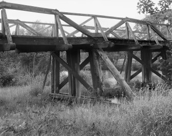 Garve Wooden Truss Road Bridge, detail of trestle, orbent (with later reinforcement).