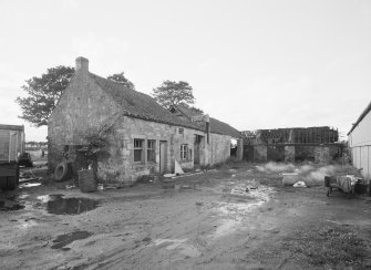 Ladybank, Heatherinch Farm. View from south