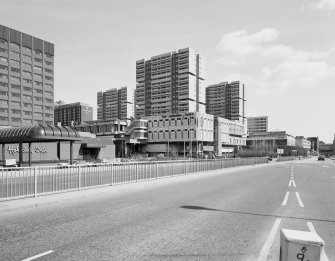 Glasgow, Argyle Street, Anderston Cross Shopping Centre
General view from South West