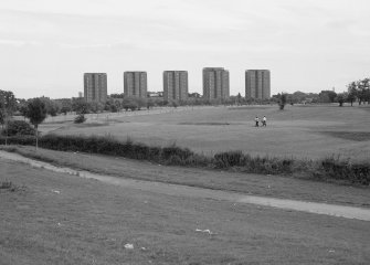 Glasgow, Lincoln Avenue Estate.
General view from North-West.