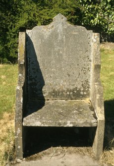 General view of the sundial chair.