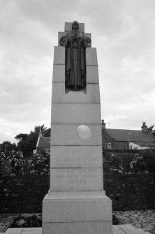 War Memorial, Maule Street, Monifieth, Angus