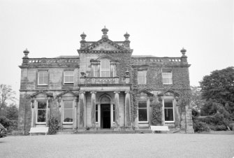 Gilston House, Newburn Parish