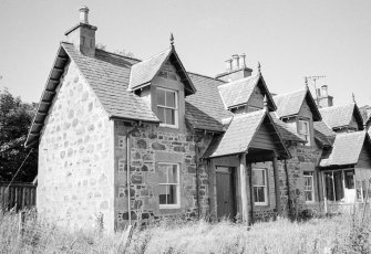 Cottages by Home Farm, Beaufort Castle, NH 496421, Inverness, Highland