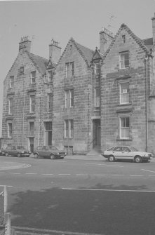 1-10 Gibson Place- Frontage Nos 8, 9, 10, N E Fife, Fife