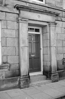 7 Union Street- Doorpiece, N E Fife, Fife