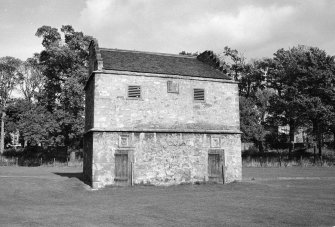 Pinkie House Doocot, Musselburgh