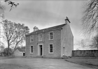 General view of Old Kirkhouse, Cheapside Street, Eaglesham, from north west.