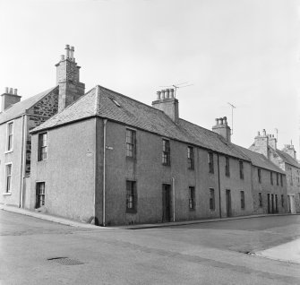 General view of 1 and 3 Fife Street, Banff.