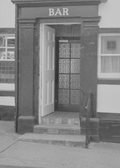 Smugglers Inn, High Street, doorpiece, west entrance, Anstruther Easter, Fife
