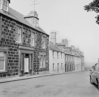 General view of fronts to 1-5 George Street, Banff.