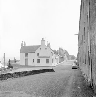 General view of Railway Inn, 96 North Castle Street, Banff.