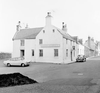 General view of Railway Inn, 96 North Castle Street, Banff.