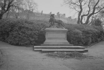 Kelvingrove Park: kennedy Monument, Glasgow, Glasgow, Strathclyde 0Kyle & Carrick