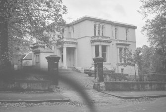 Aytoun House, Sydenham Road