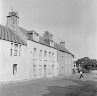 General view of 3 and 5 St Catherine Street, Banff.