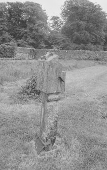 Sundial, Dunvegan Castle, Duirinish