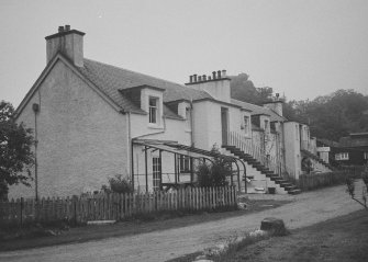 Elm Bank, Lower Foyers (NH494 207, Inverness, Highland