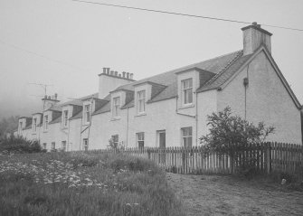 Elm Bank, Lower Foyers (NH494 207, Inverness, Highland