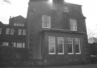 Lochside house, Lochwinnoch