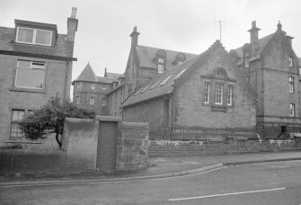 90 Renfrew Road, Paisley