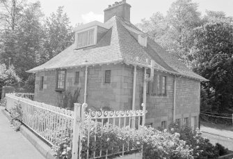 Lodge to Moredun, Stanely Road, Paisley, Strathclyde