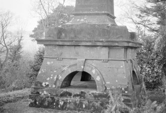 Mount Kedar, obelisk base, Mouswald Parish