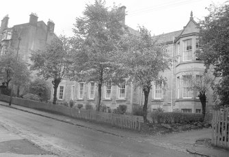 10 Partickhill Road, Glasgow