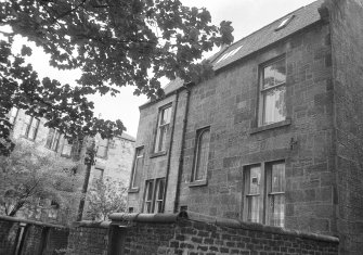 Rear of 13 Mirrlees Drive, Strathclyde
