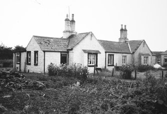 General view of cottages 1 and 2.