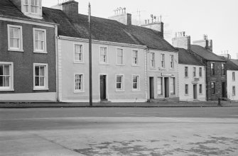 General view of nos. 87, 89, 91, 93 and 95 George Street, Whithorn, from north.