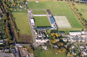 An oblique aerial view of the east end of Dingwall, Easter Ross, looking NNE.