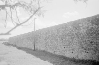 Milnhead House : garden wall, Kirkmahoe Parish