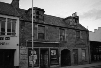 Houses on Side of High Street, 223 (right) & 225 (left), Elgin Burgh