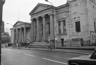 68 High Street, Museum, Art Gallery and Library, Paisley