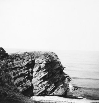 Excavation photograph: cliff edge at Dundarg.