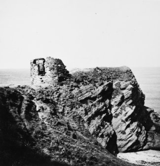 Excavation photograph: promontory with gatehouse?.