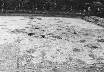 Excavation photograph : central area from south east.