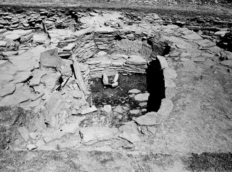 Excavation photograph : Intermural cell facing east.
