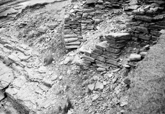 Excavation photograph : Broch wall.