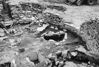Excavation photograph : phase 1 of broch interior, showing well.